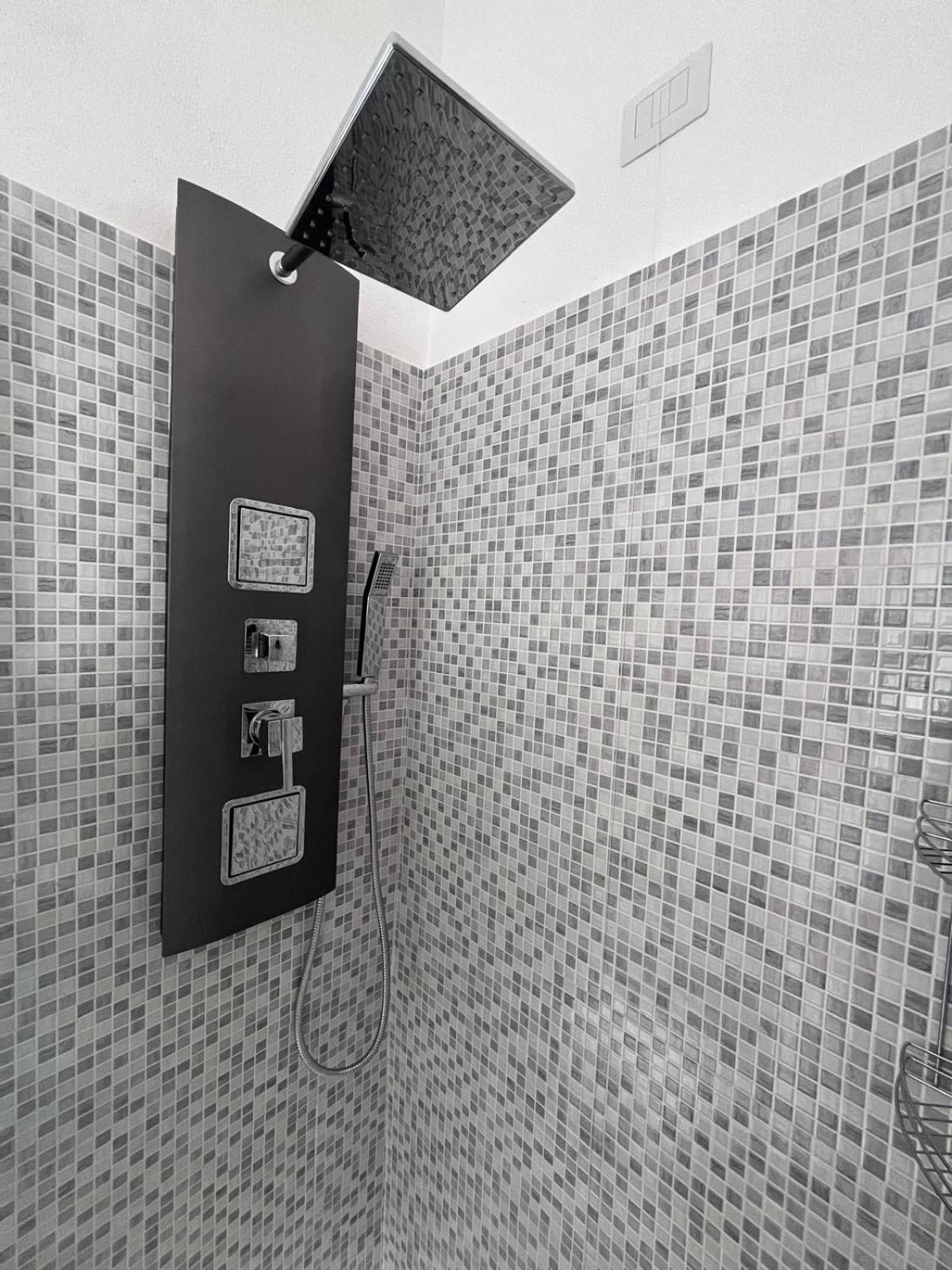 Casa Castagna Appartamento - レッコ エクステリア 写真
