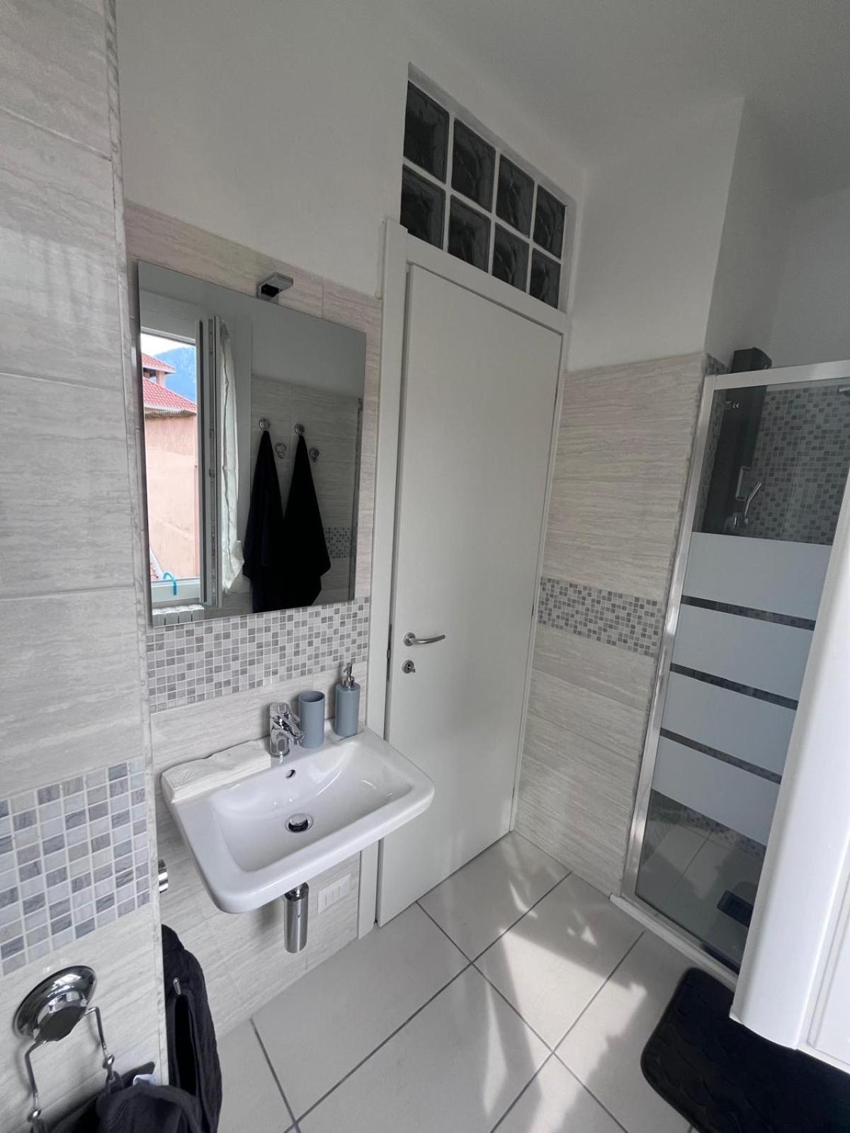 Casa Castagna Appartamento - レッコ エクステリア 写真